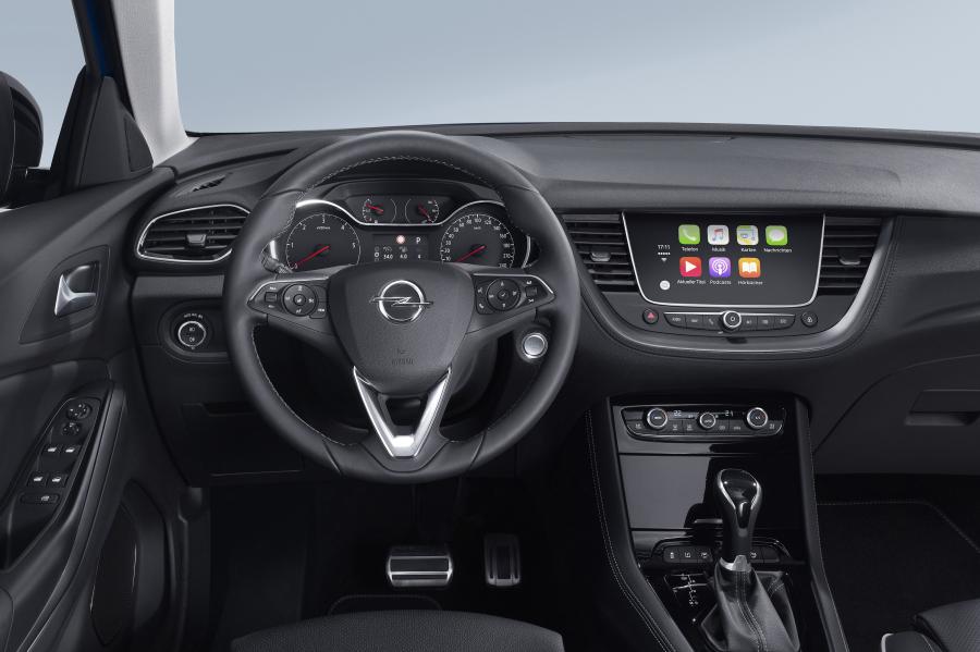 Торпедо Opel Grandland X Turbo D 2017 года  (фото 20 из 42)